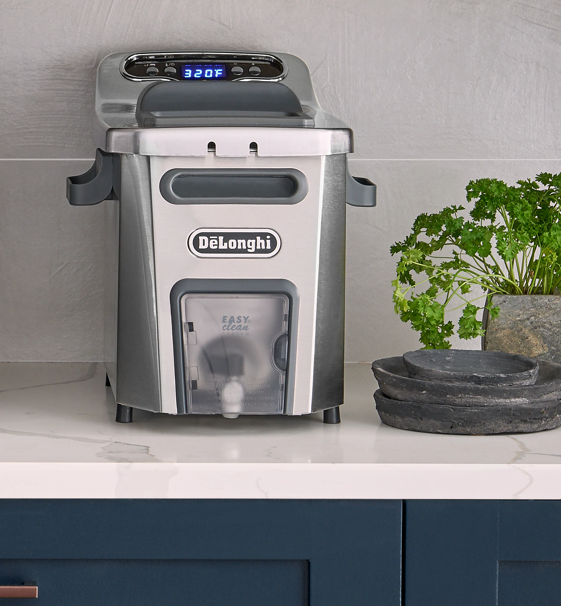 DeLonghi Livenza Deep Fryer