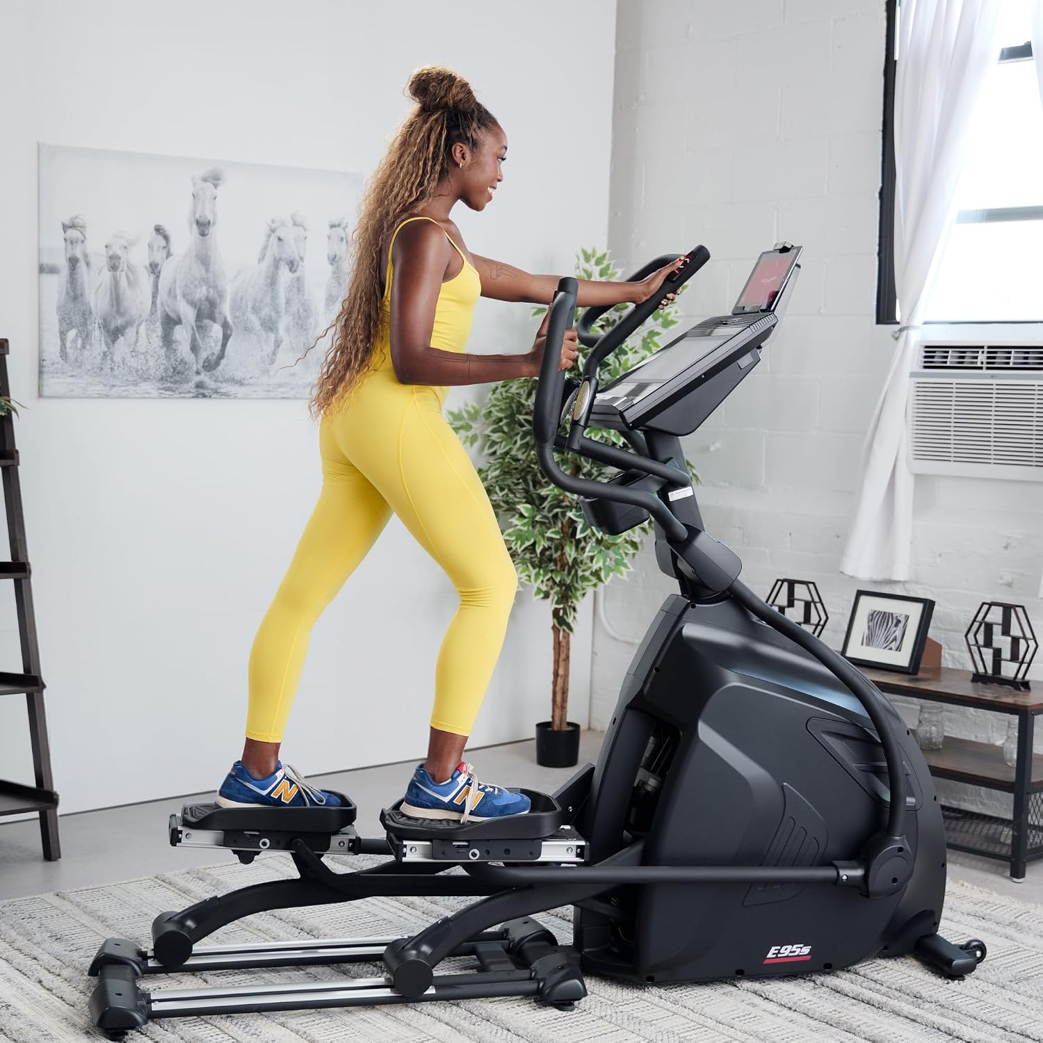 SOLE E95 Elliptical Machine